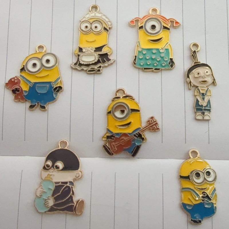 Pendentif en alliage à motif d - Party Games Questions avis et prix