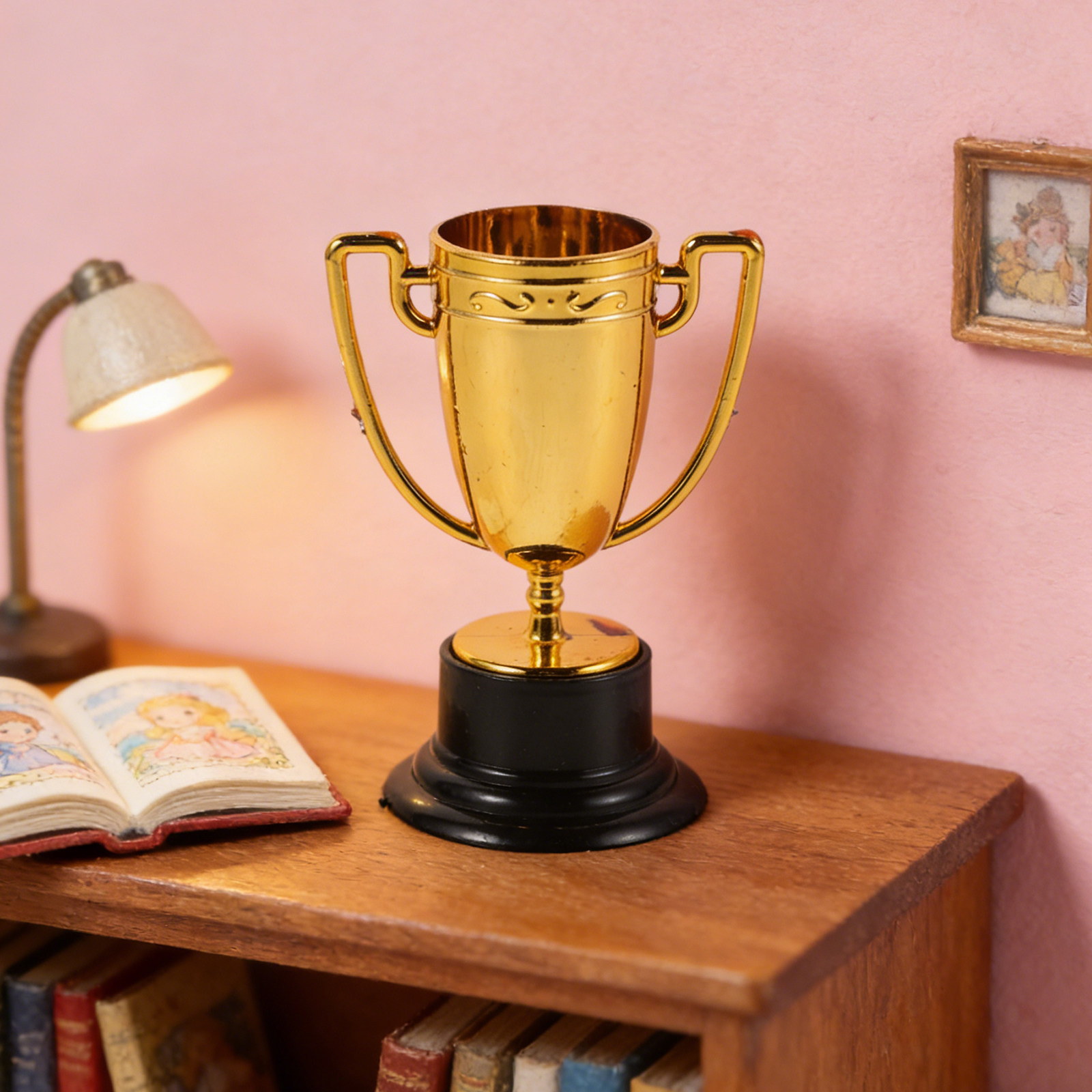 Mini trophée de maison de poup - Party Games Competition avis et prix